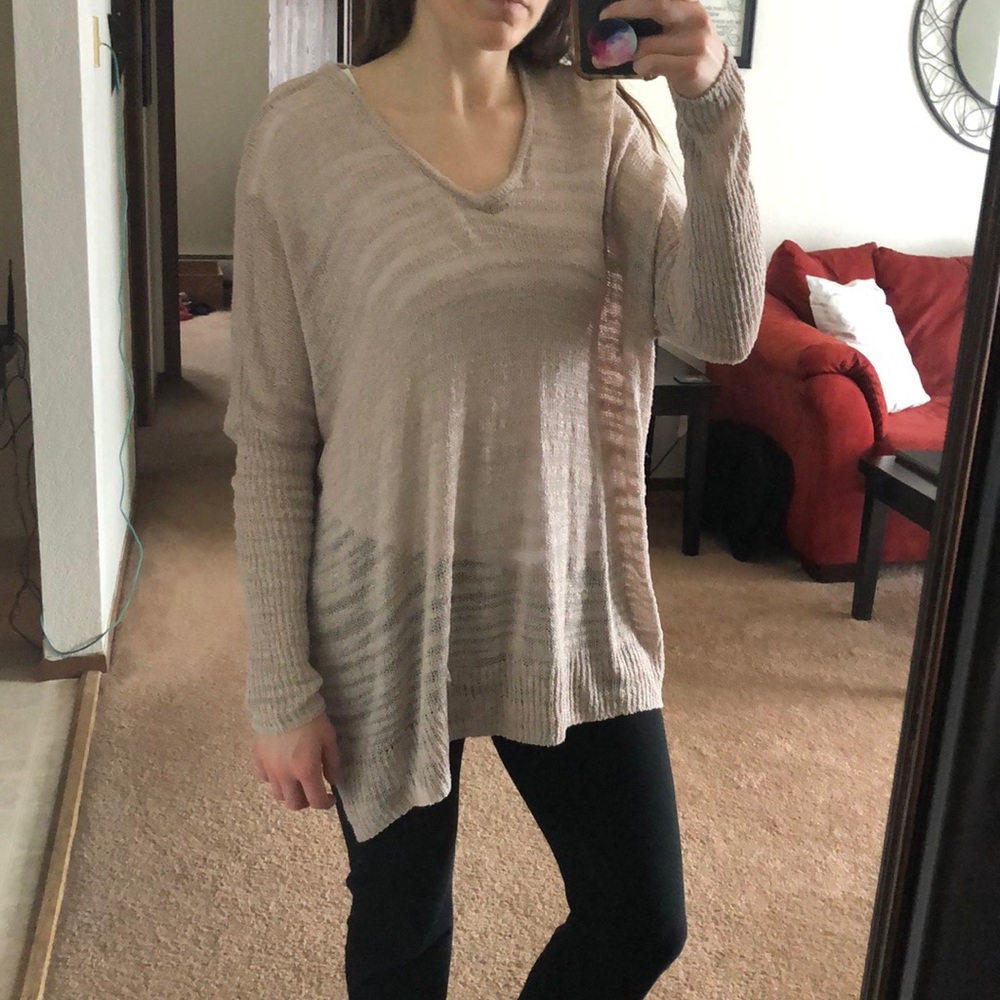 Jennifer Lopez long sleeve top